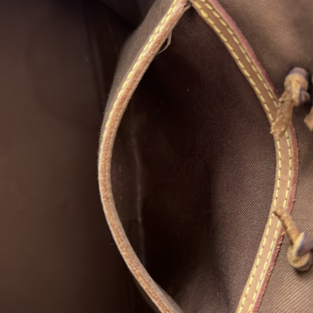 Louis Vuitton Alma to add to your collection - Picture 6 of 7
